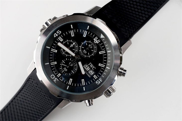 万国手表发条坏了应该咋办(图) 万国手表发条坏了应该咋办(图)