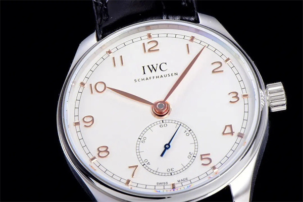 万国手表机芯生锈了处理技巧集锦(图) 万国手表机芯生锈了处理技巧集锦(图)