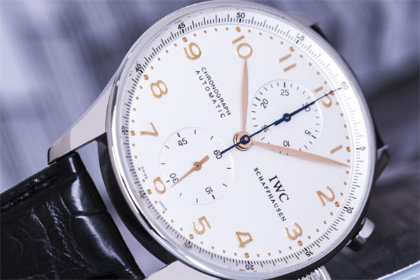 万国手表机芯里面有划痕解决办法汇总(图) 万国手表机芯里面有划痕解决办法汇总(图)